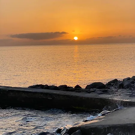 Quinta Marefe - On The Stunning West Coast