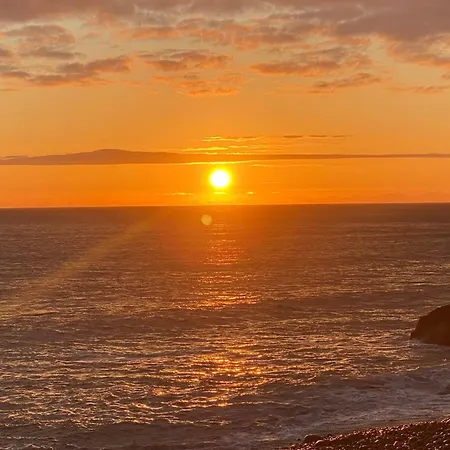 Quinta Marefe - On The Stunning West Coast *