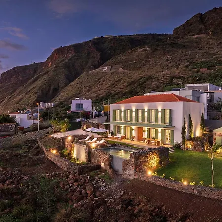 Quinta Marefe - On The Stunning West Coast Paul do Mar (Madeira)