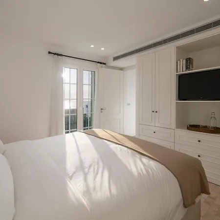 Quinta Marefe - On The Stunning West Coast Villa