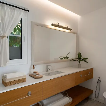 Villa Quinta Marefe - On The Stunning West Coast *