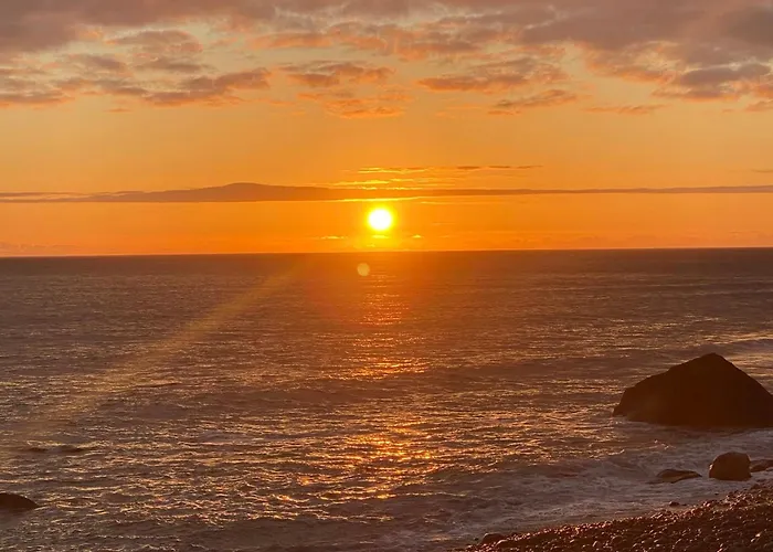 Quinta Marefe - On The Stunning West Coast *